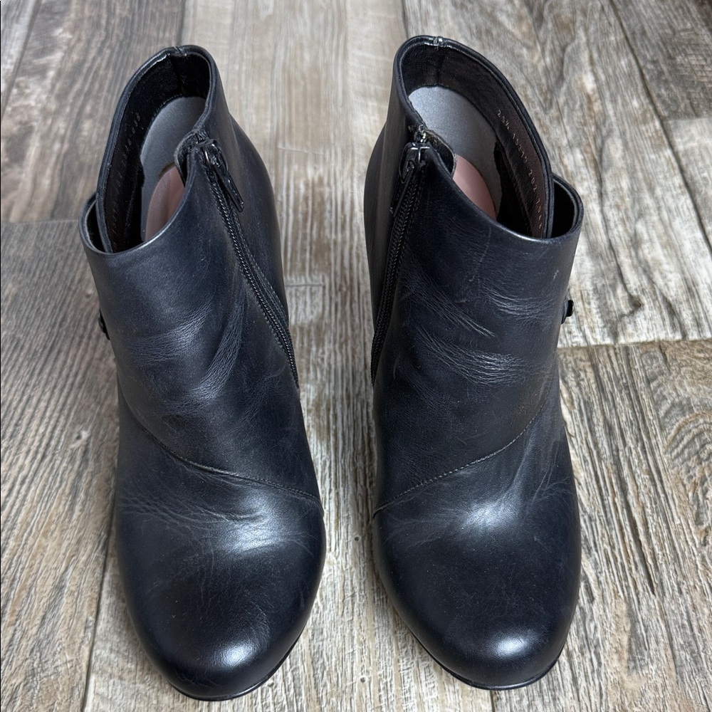 Andrea Black Ankle Boots, Size 25 1/2 USA 8 1/2 - Picture 3 of 12
